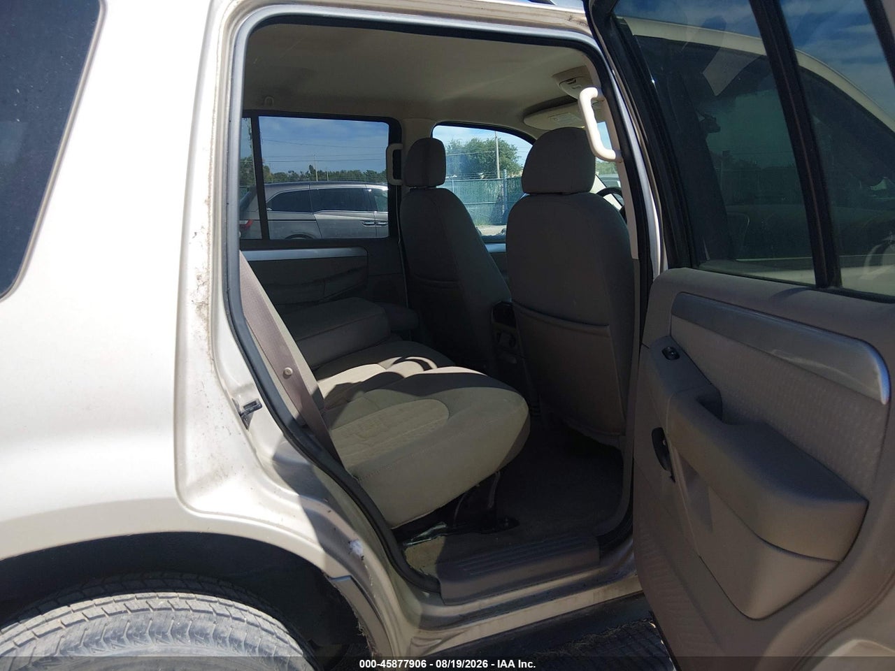 4M2ZU86K74U****** · 2004 MERCURY MOUNTAINEER   · 8/11