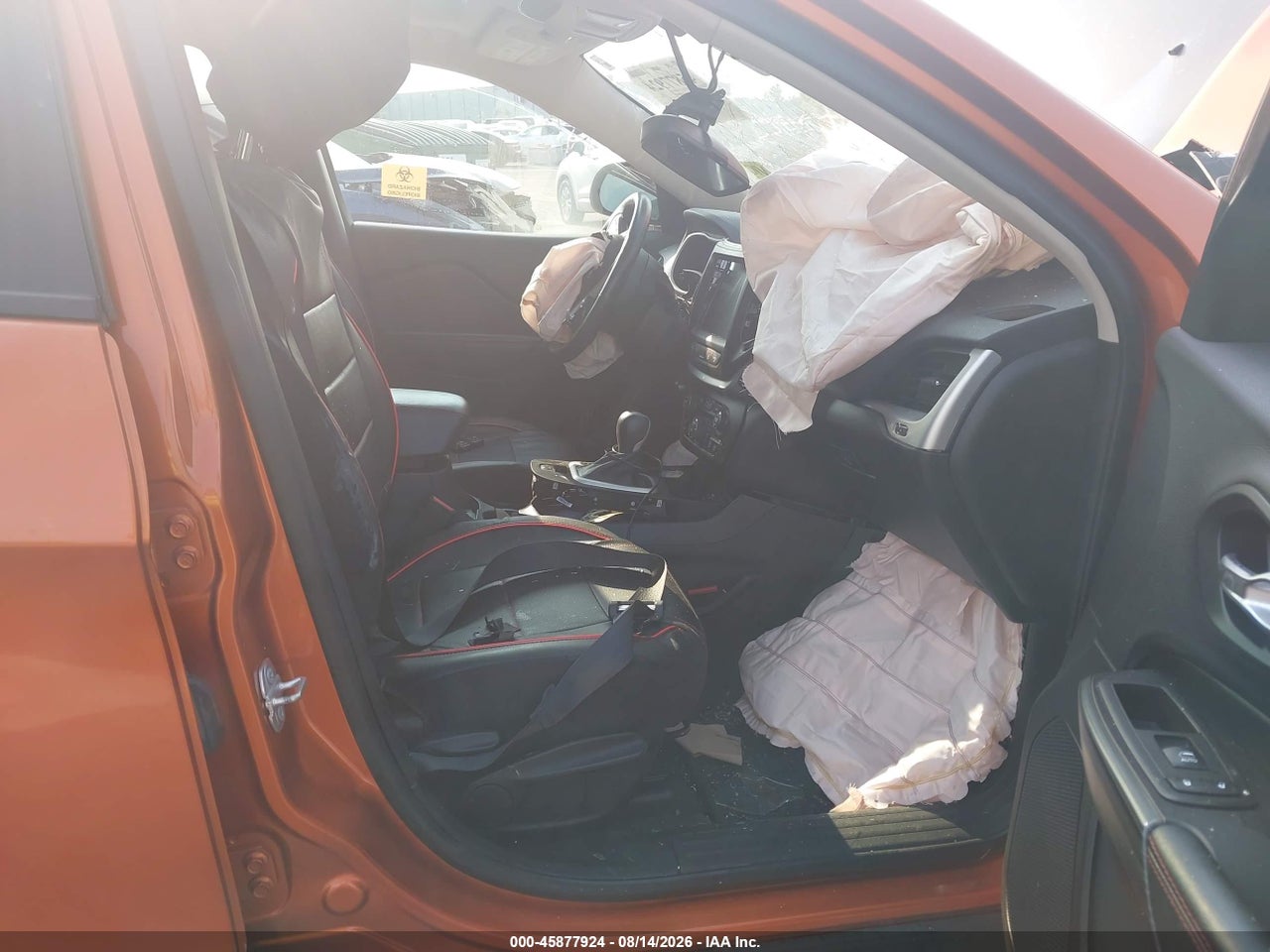 2015 JEEP CHEROKEE TRAILHAWK · 5/11