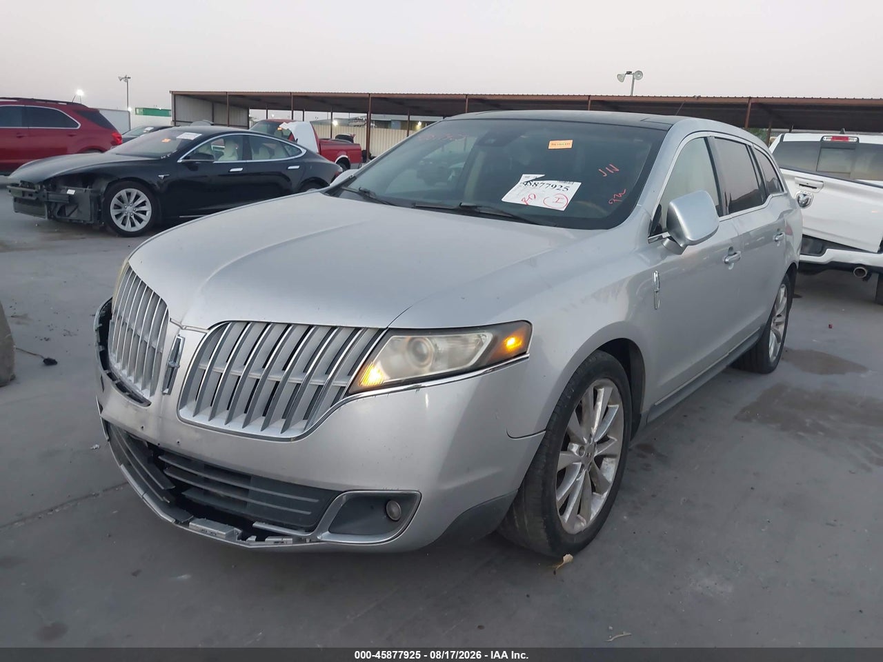 2010 LINCOLN MKT · 2/11
