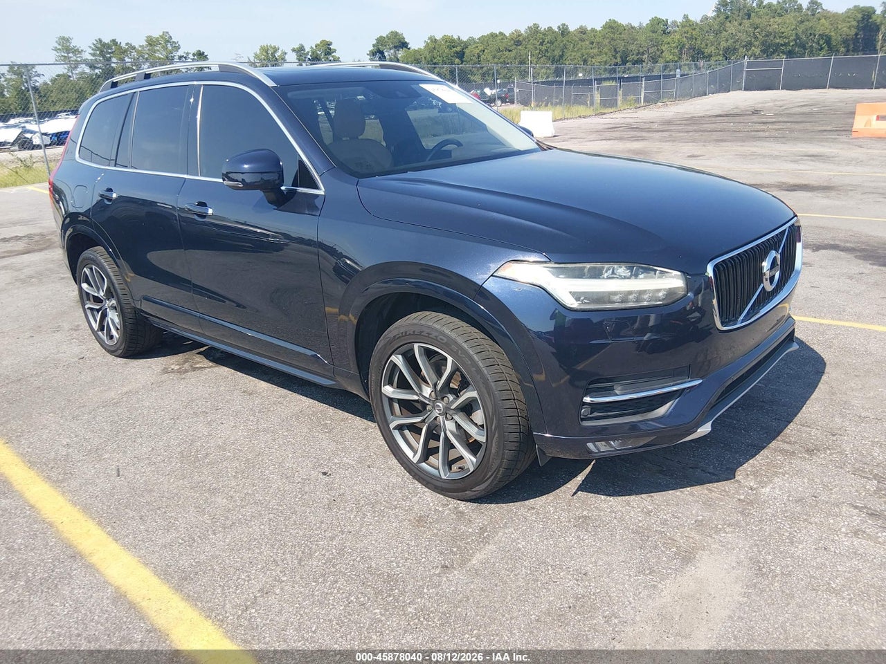 YV4A22PK3G1****** · 2016 VOLVO XC90 T6 MOMENTUM