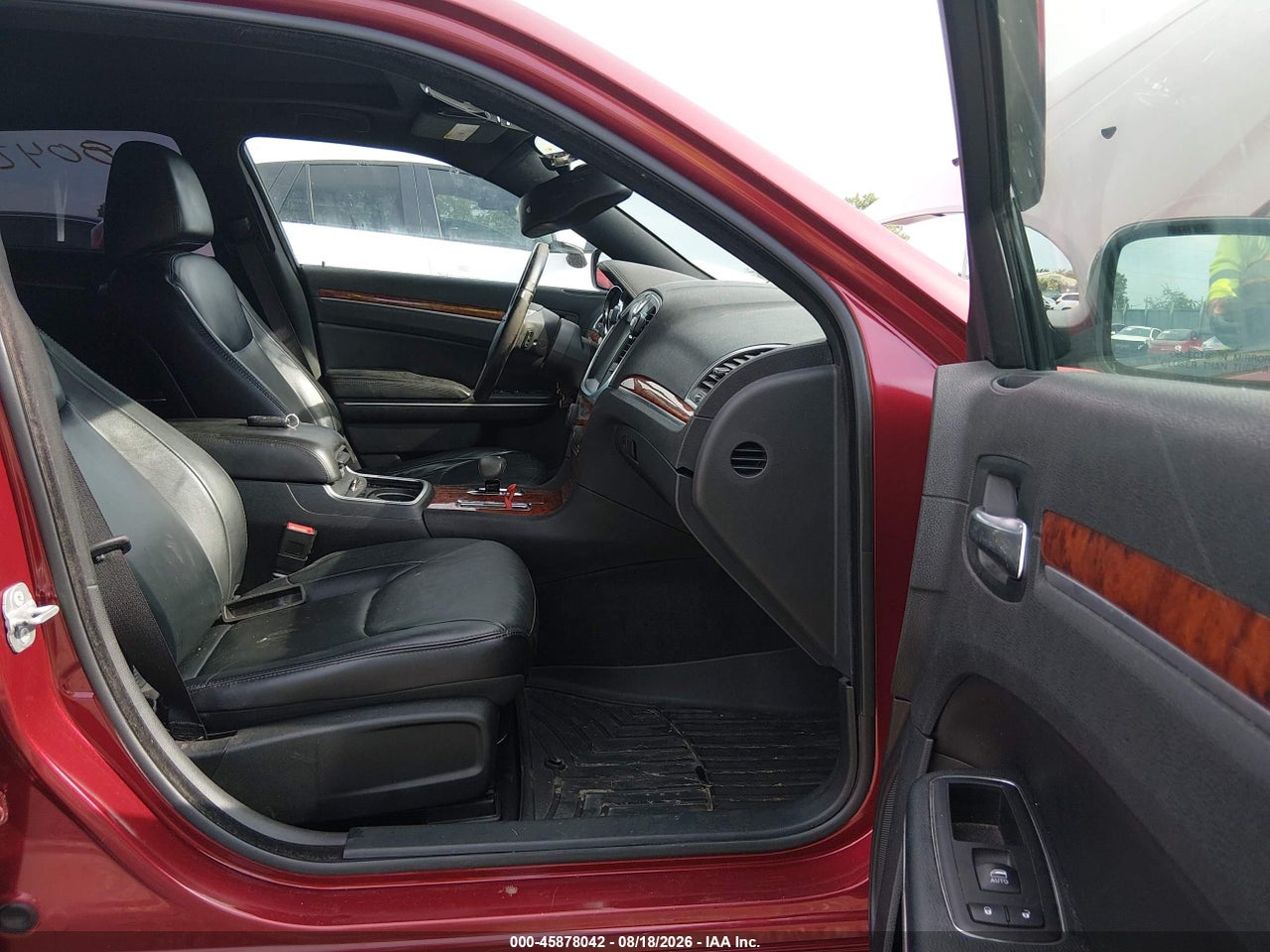 2014 CHRYSLER 300 · 5/11
