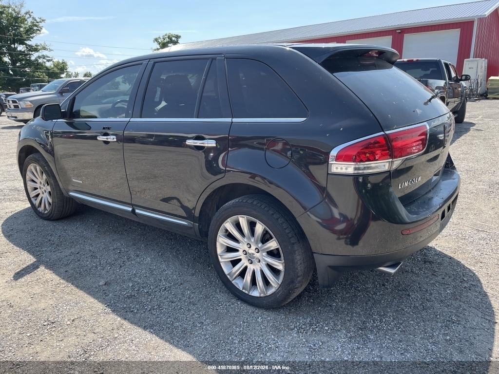 2LMDJ6JK2CB****** · 2012 LINCOLN MKX · 3/11