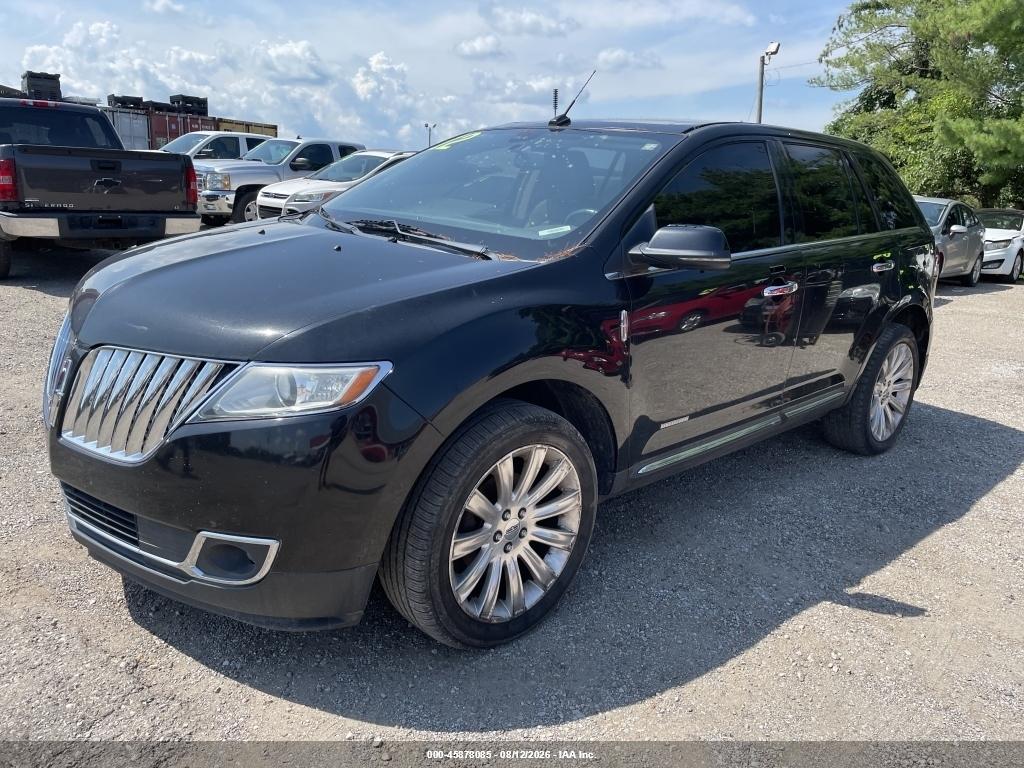 2LMDJ6JK2CB****** · 2012 LINCOLN MKX · 2/11
