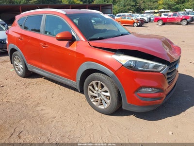 KM8J3CA46GU****** · 2016 HYUNDAI TUCSON SE