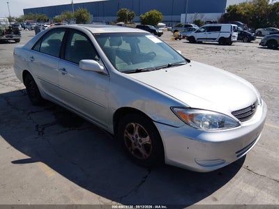 4T1BE32K22U****** · 2002 TOYOTA CAMRY LE