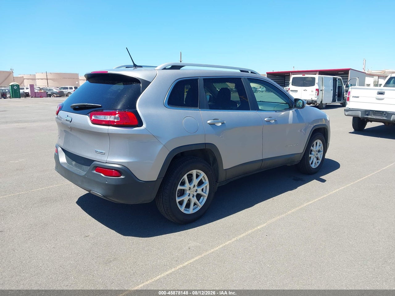 2018 JEEP CHEROKEE LATITUDE 4X4 · 4/11