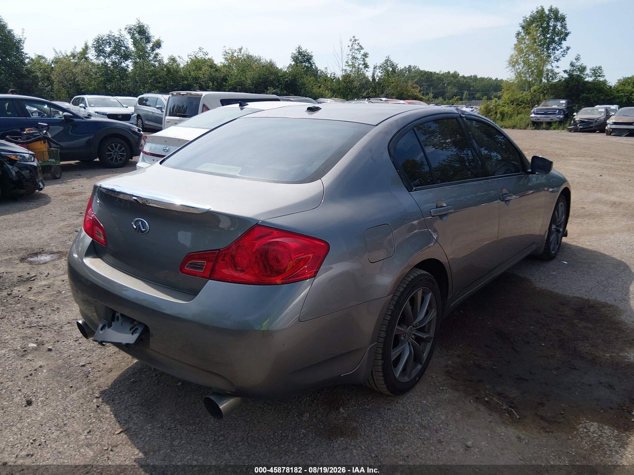 2009 INFINITI G37X · 4/11