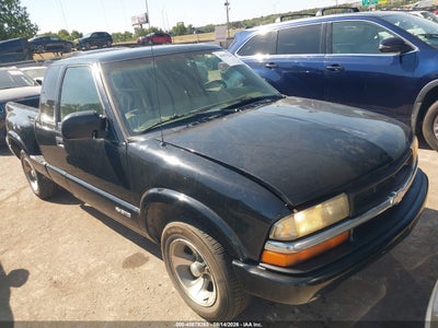 1GCCS19H238****** · 2003 CHEVROLET S-10 LS