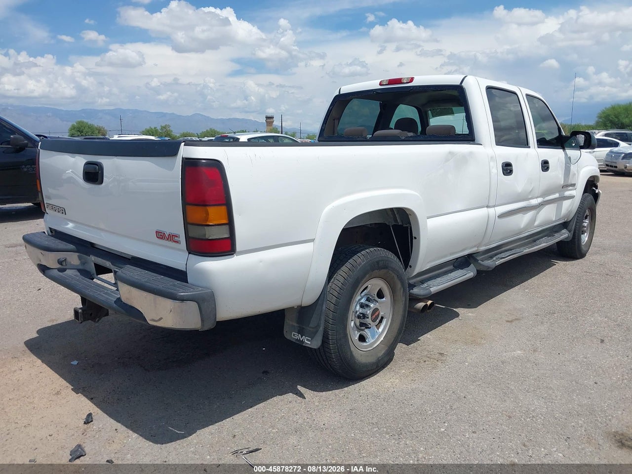 2005 GMC SIERRA 2500HD SLE · 4/11