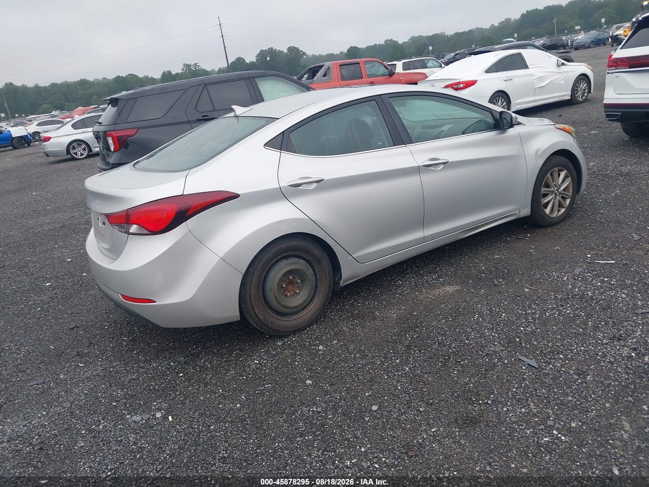2015 HYUNDAI ELANTRA SE · 4/11