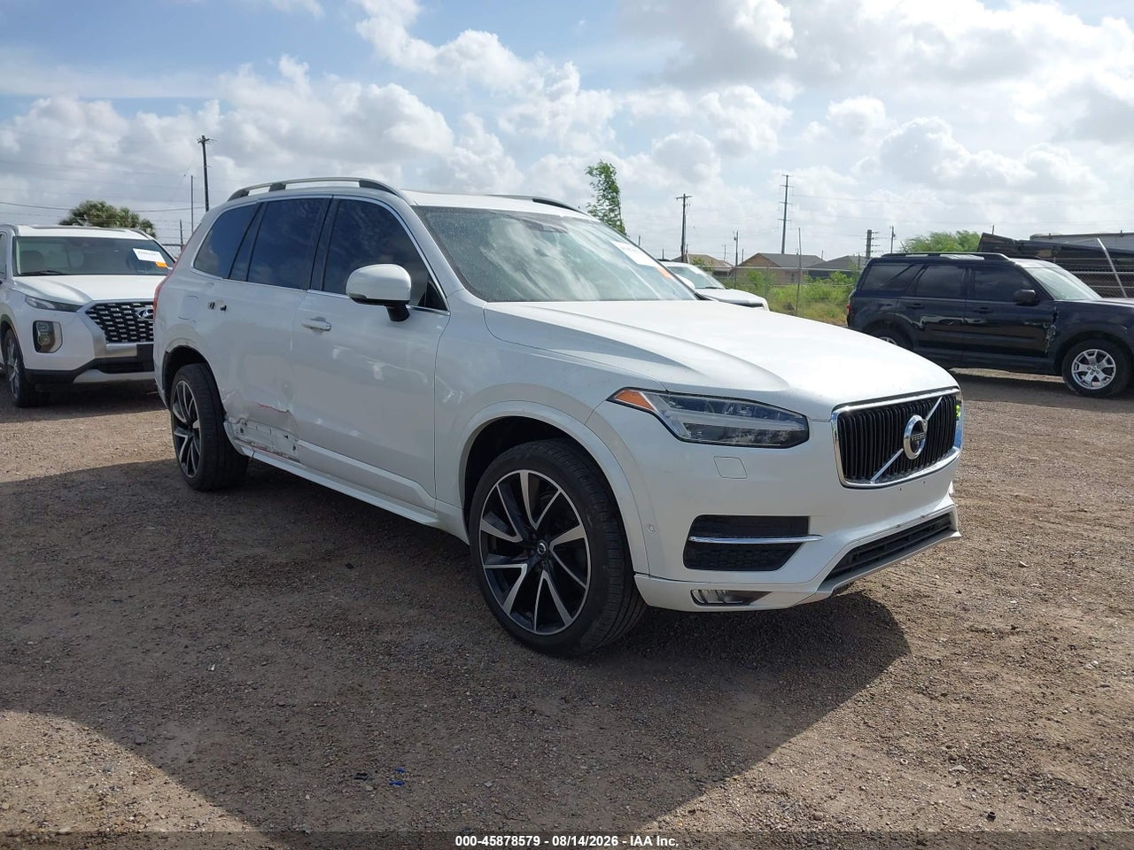 YV4A22PK5J1****** · 2018 VOLVO XC90 T6 MOMENTUM