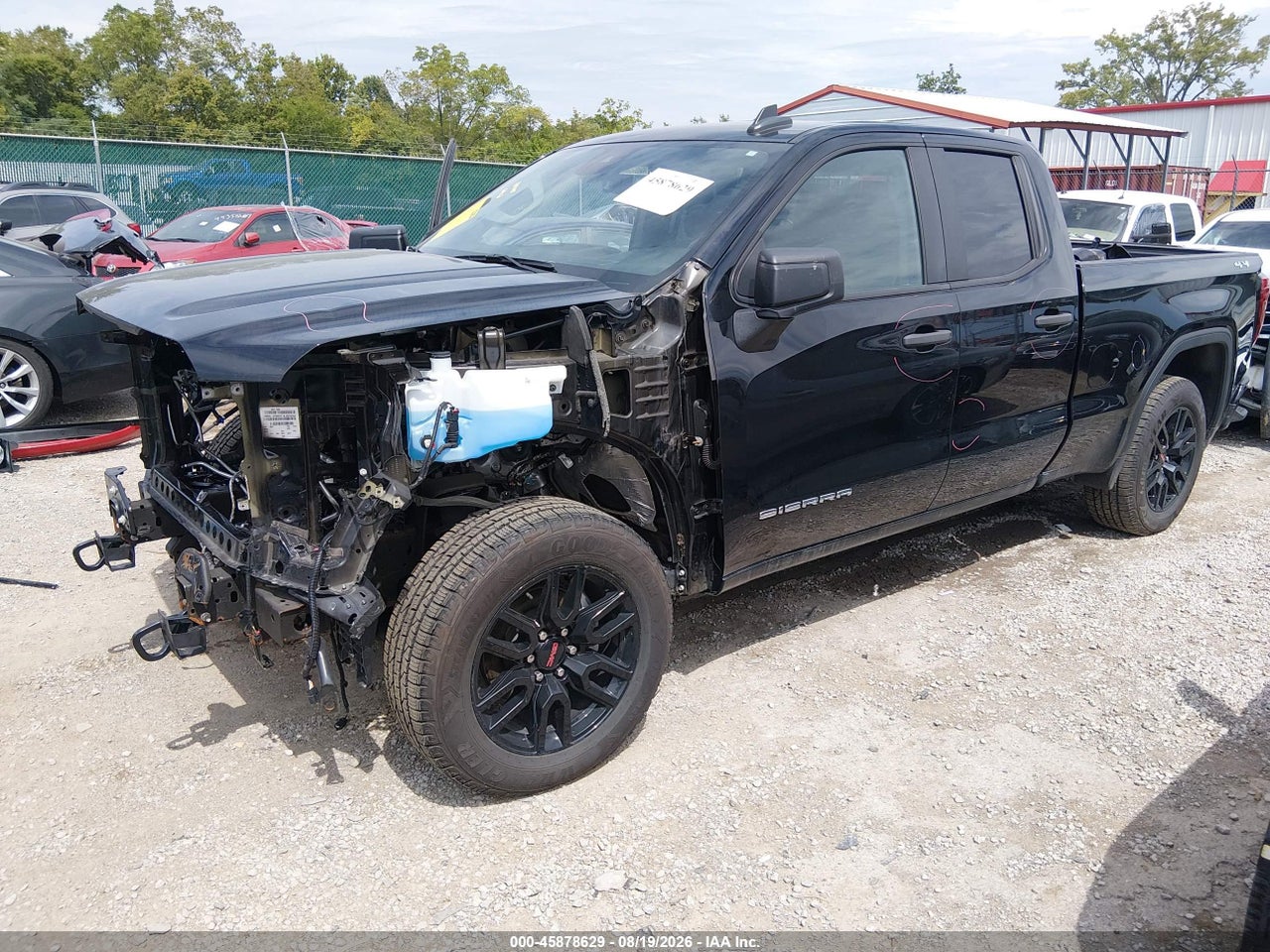2023 GMC SIERRA 1500 4WD  STANDARD BOX PRO · 2/11