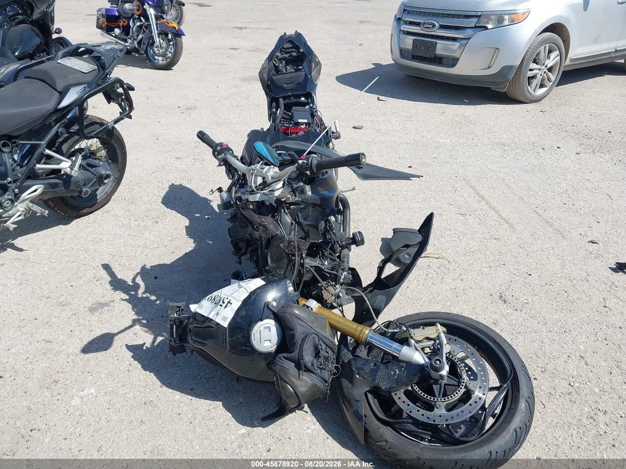 2020 BMW S 1000 R · 5/11