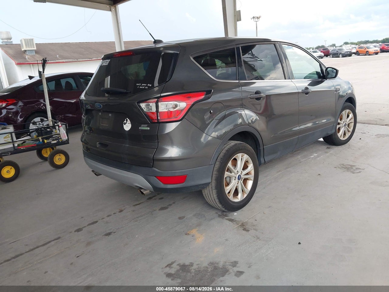 2017 FORD ESCAPE SE · 4/11
