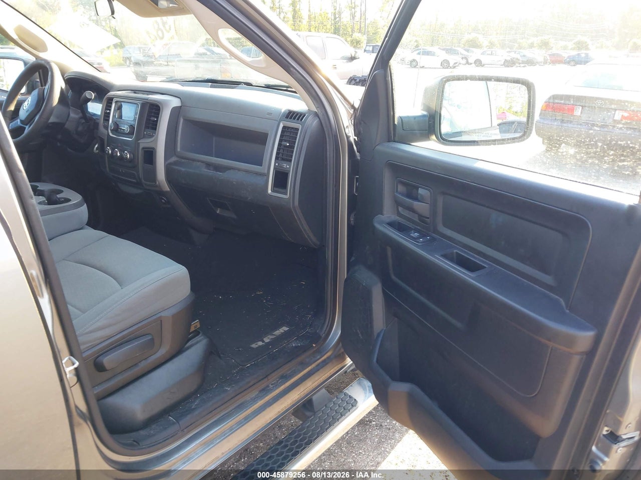 1C6RR6FT4DS****** · 2013 RAM 1500 EXPRESS · 5/11