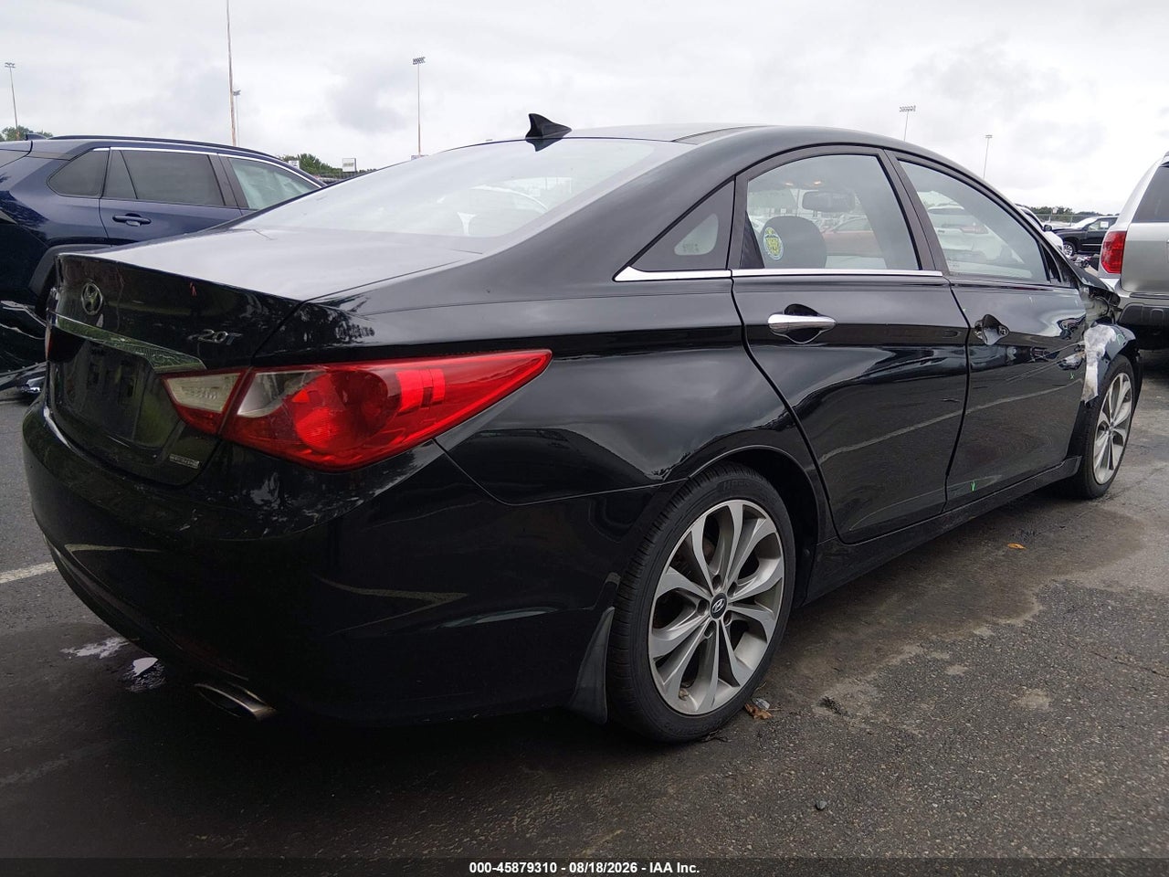 2013 HYUNDAI SONATA LIMITED 2.0T · 4/11