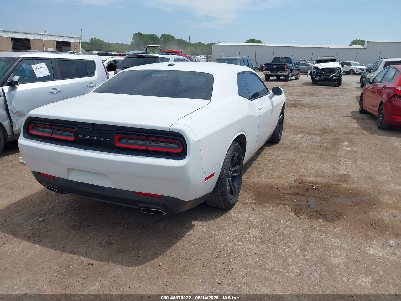2016 DODGE CHALLENGER SXT · 4/11