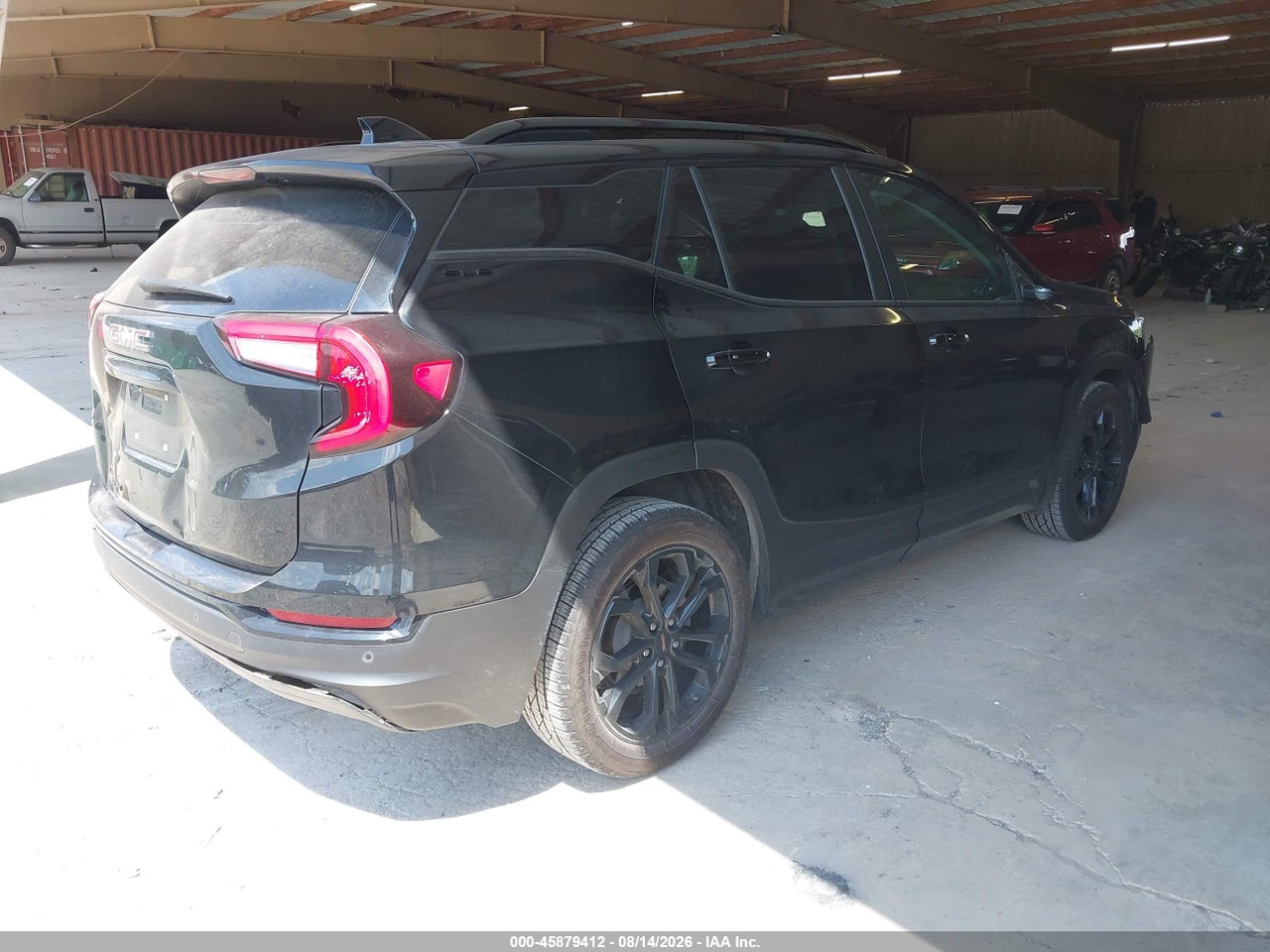 2022 GMC TERRAIN FWD SLE · 4/11