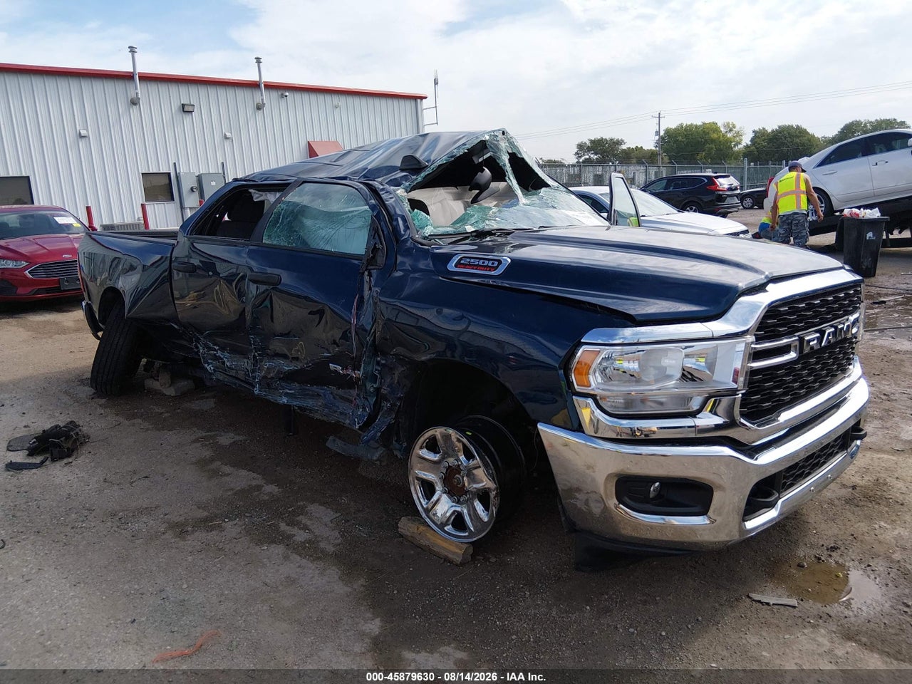 3C6UR5DJ5RG****** · 2024 RAM 2500 BIG HORN  4X4 6'4 BOX