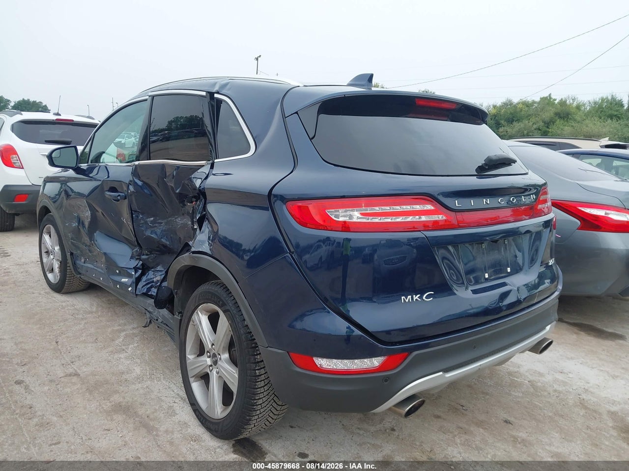 2017 LINCOLN MKC PREMIERE · 3/11