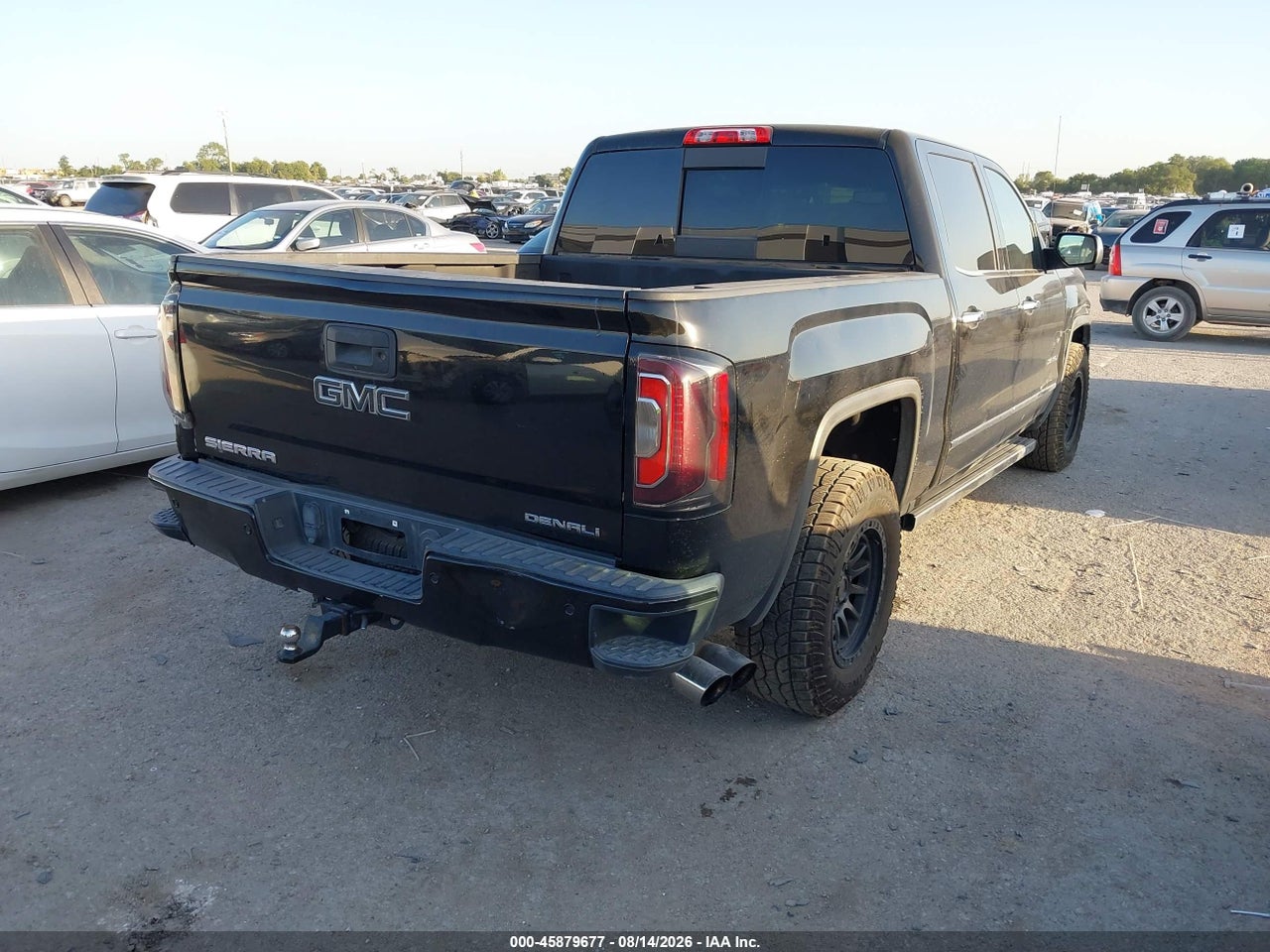 2016 GMC SIERRA 1500 DENALI · 4/11