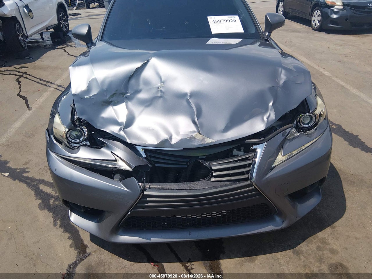 2016 LEXUS IS 200T · 6/11