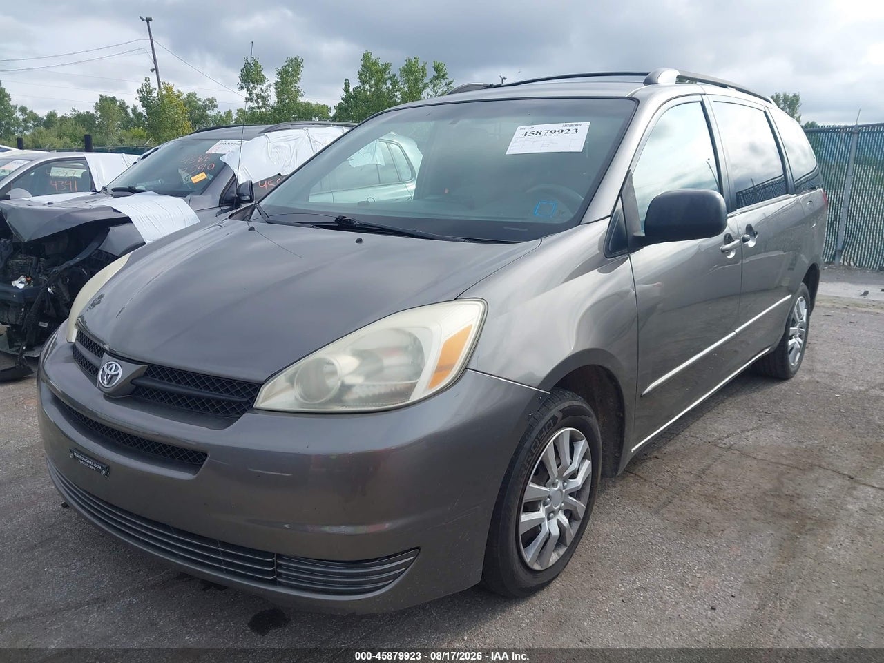 2005 TOYOTA SIENNA LE · 6/11