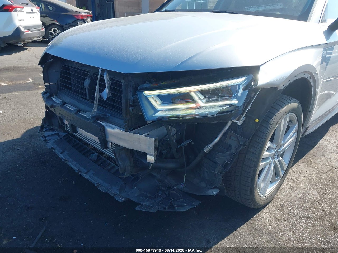2018 AUDI Q5 2.0T PREMIUM/2.0T TECH PREMIUM · 6/11