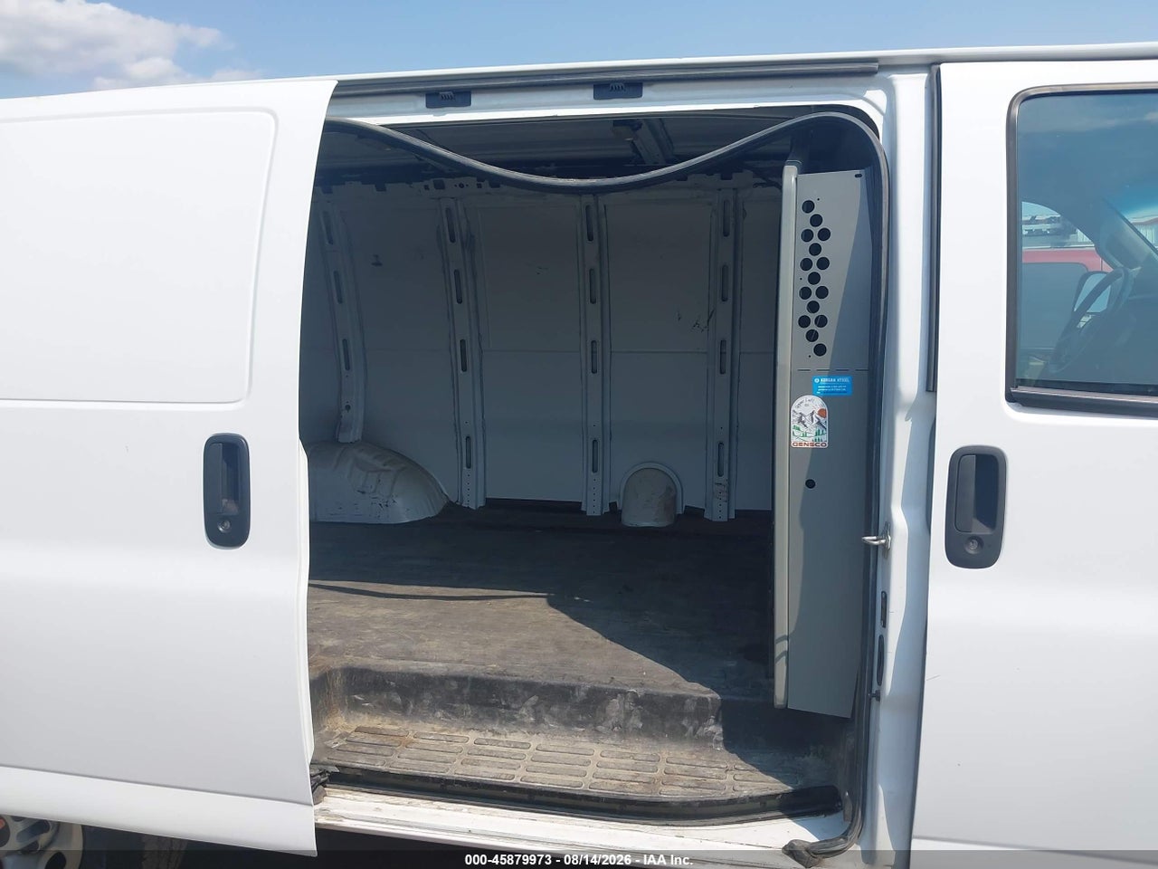 1GTW7AFP3P1****** · 2023 GMC SAVANA CARGO RWD 2500 REGULAR WHEELBASE WORK VAN · 8/11