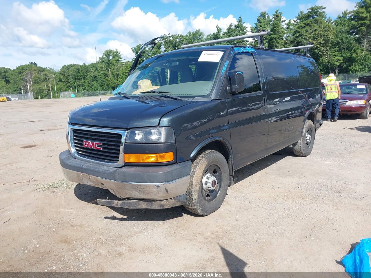 2017 GMC SAVANA 2500 WORK VAN · 2/11