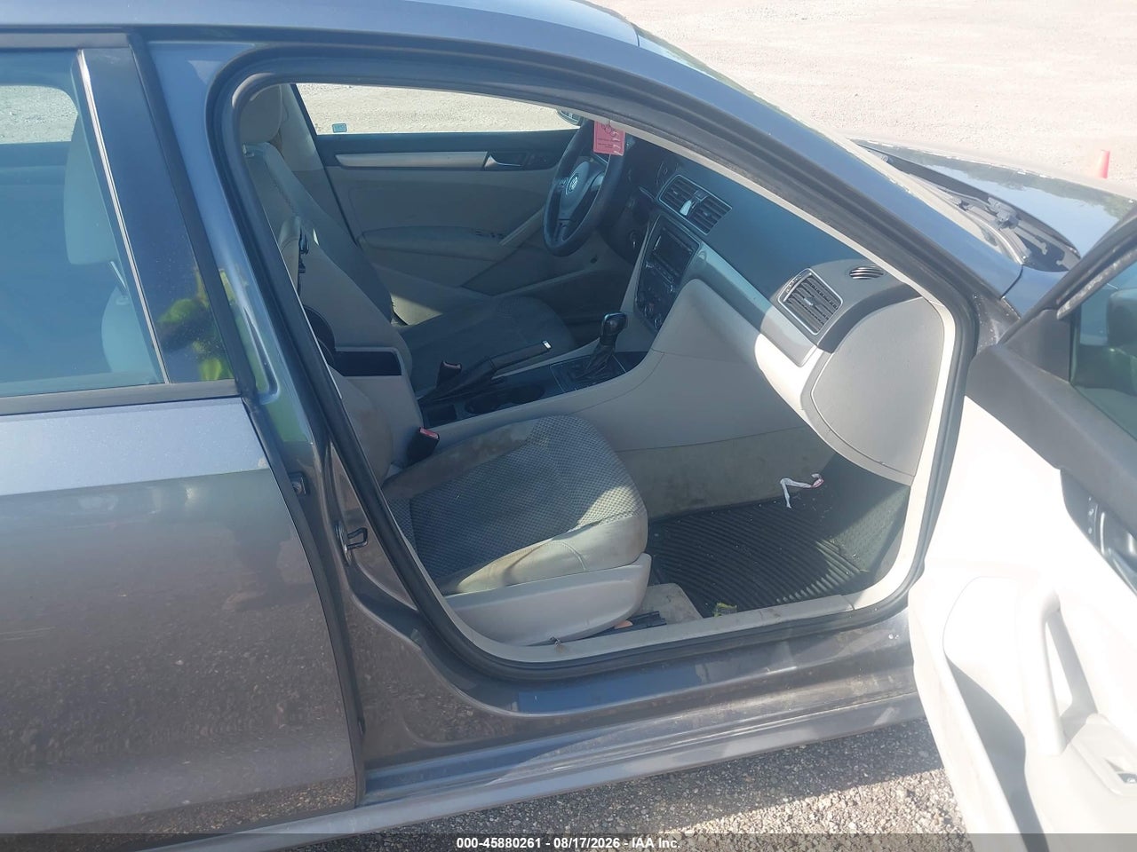 2013 VOLKSWAGEN PASSAT 2.5L S · 5/11
