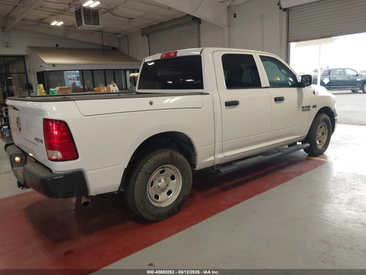2018 RAM 1500 TRADESMAN  4X4 5'7 BOX · 4/11
