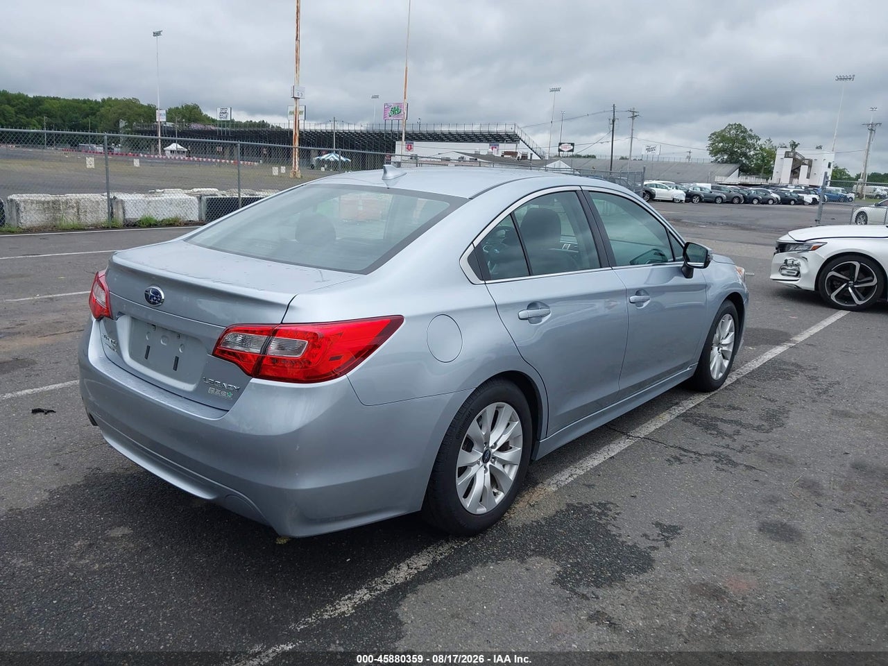 2017 SUBARU LEGACY 2.5I PREMIUM · 4/11