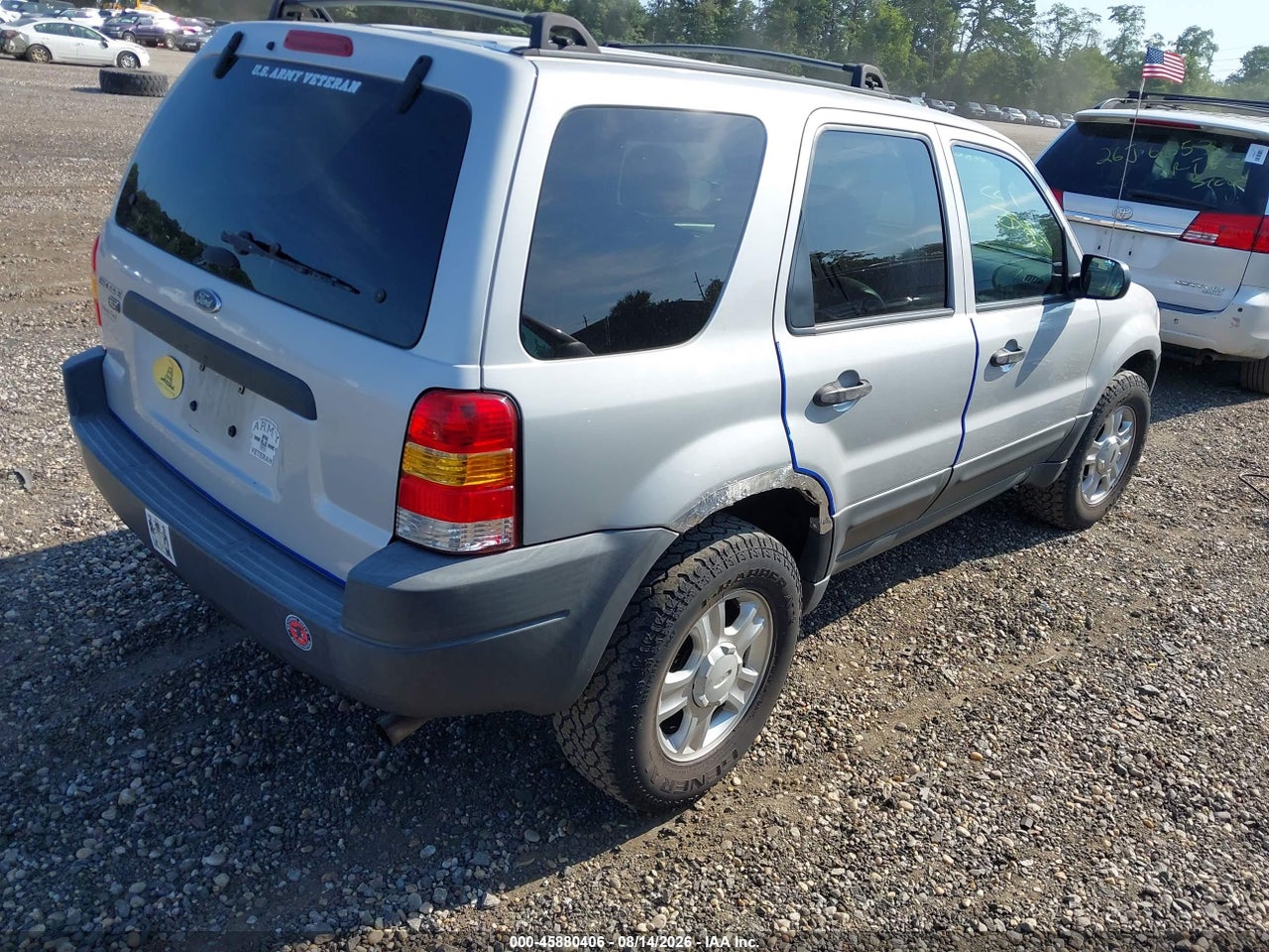 1FMYU93164K****** · 2004 FORD ESCAPE XLT · 4/11