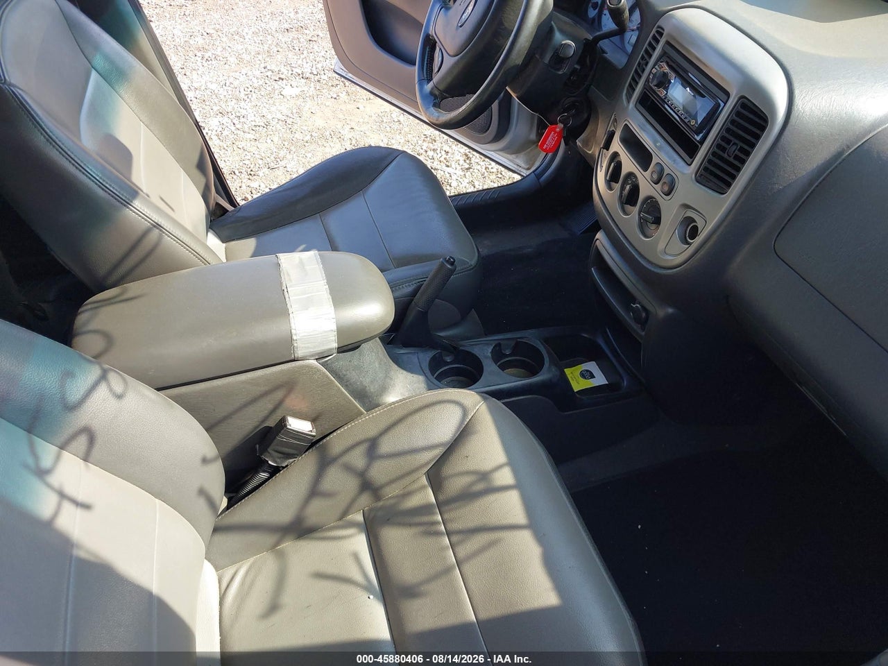 1FMYU93164K****** · 2004 FORD ESCAPE XLT · 5/11