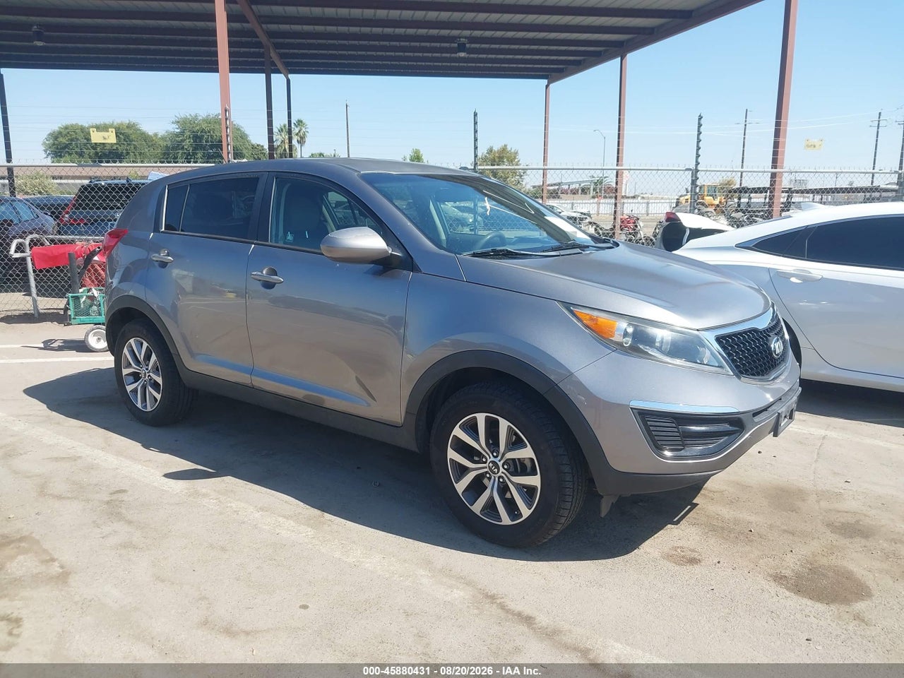 KNDPB3AC0G7****** · 2016 KIA SPORTAGE LX