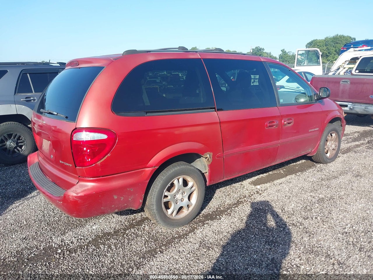 2B8GP443X1R****** · 2001 DODGE GRAND CARAVAN SPORT · 4/11