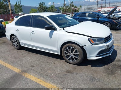 2016 VOLKSWAGEN JETTA SE