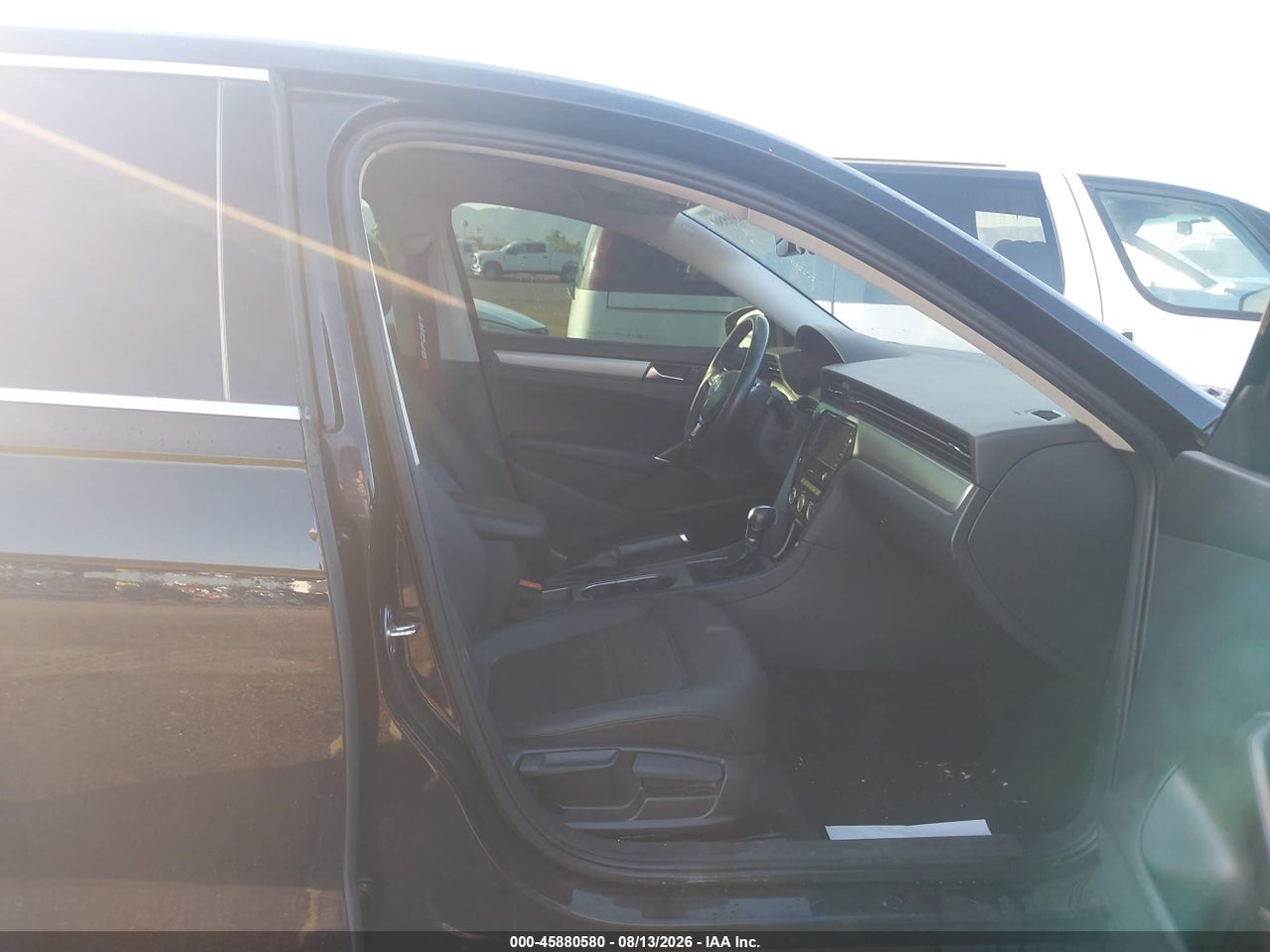 1VWSA7A31MC****** · 2021 VOLKSWAGEN PASSAT 2.0T SE · 5/11