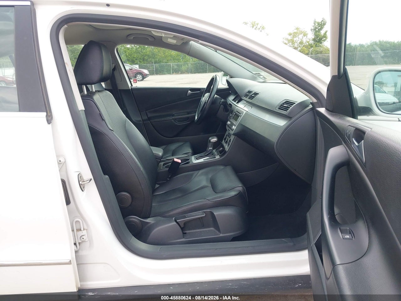 2009 VOLKSWAGEN PASSAT KOMFORT · 5/11