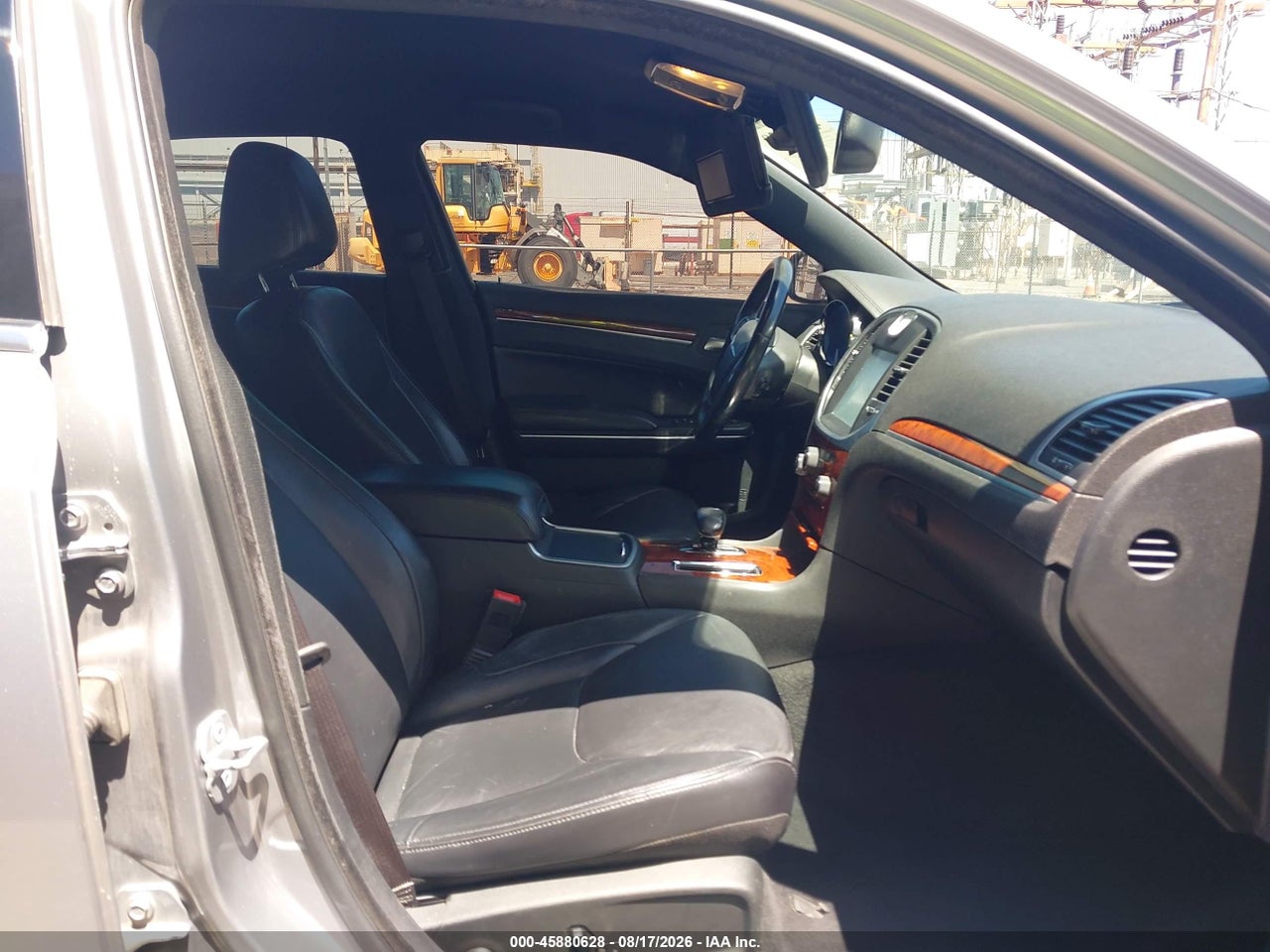 2014 CHRYSLER 300 · 5/11