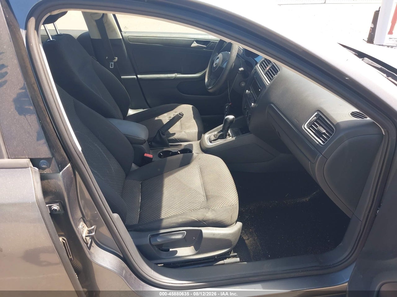 2014 VOLKSWAGEN JETTA 2.0L S · 5/11