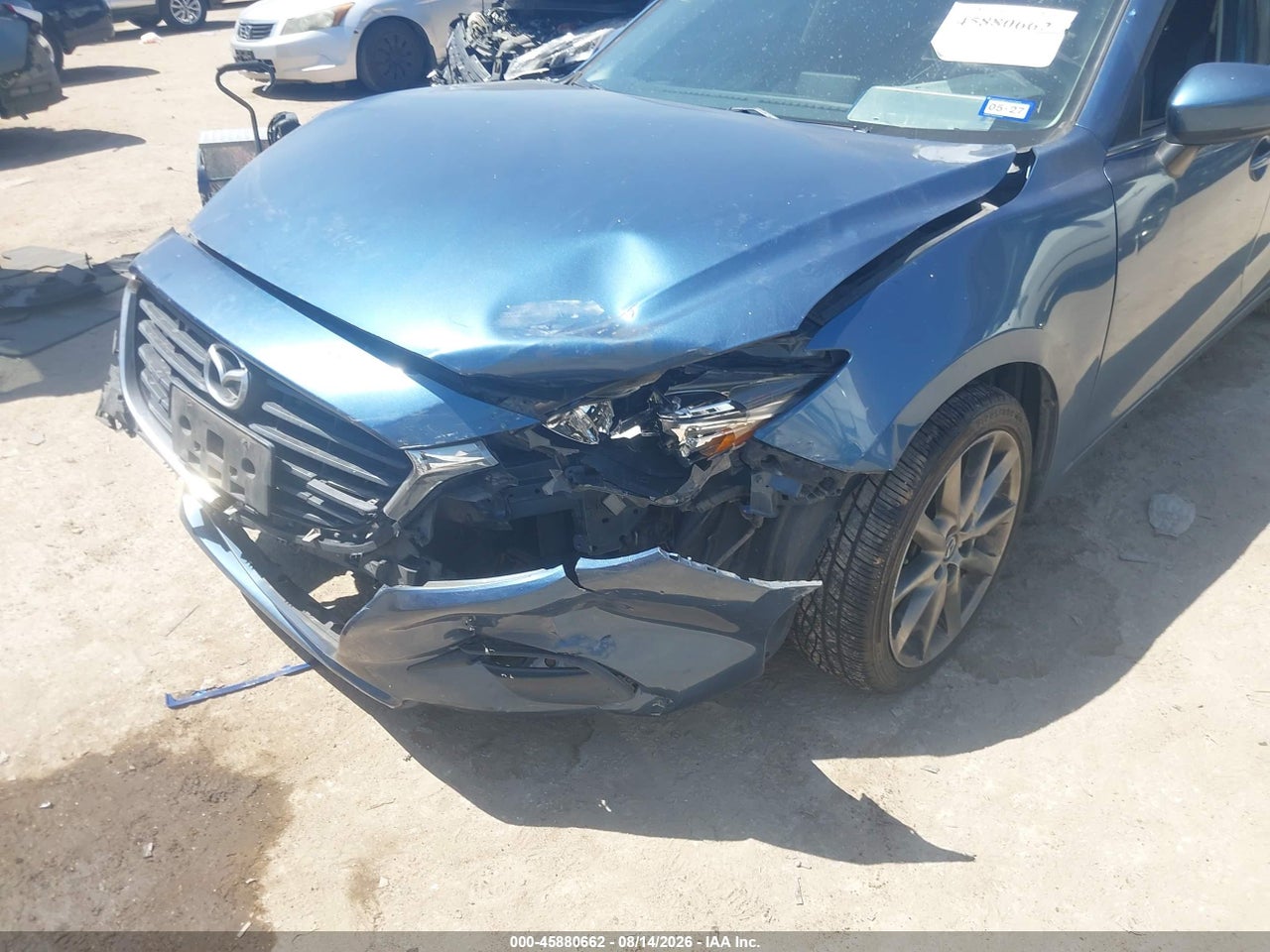 2018 MAZDA MAZDA3 TOURING · 6/11