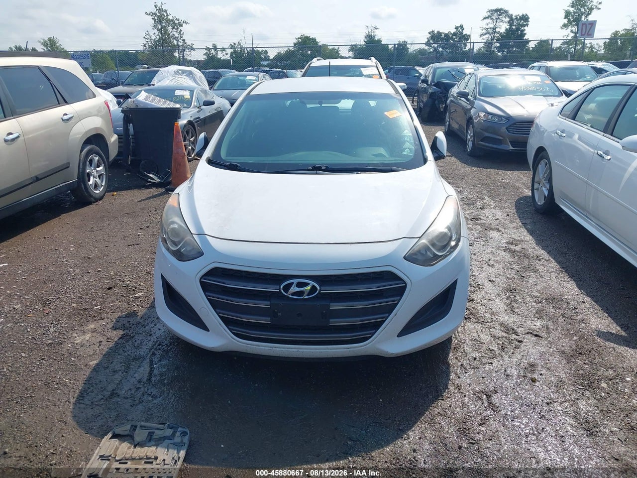 2017 HYUNDAI ELANTRA GT   · 6/11