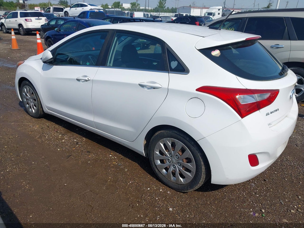 2017 HYUNDAI ELANTRA GT   · 3/11