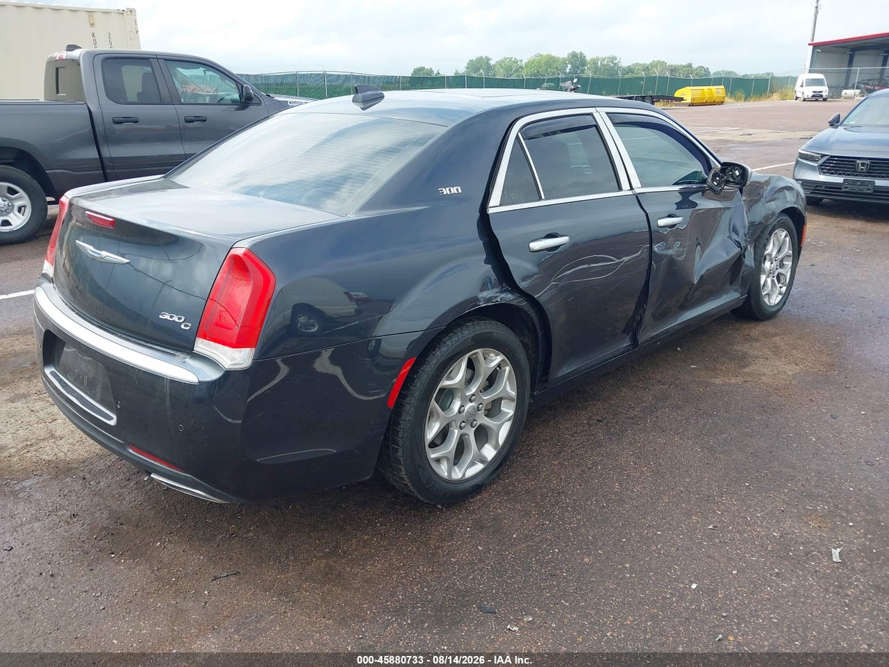 2017 CHRYSLER 300C PLATINUM AWD · 4/11