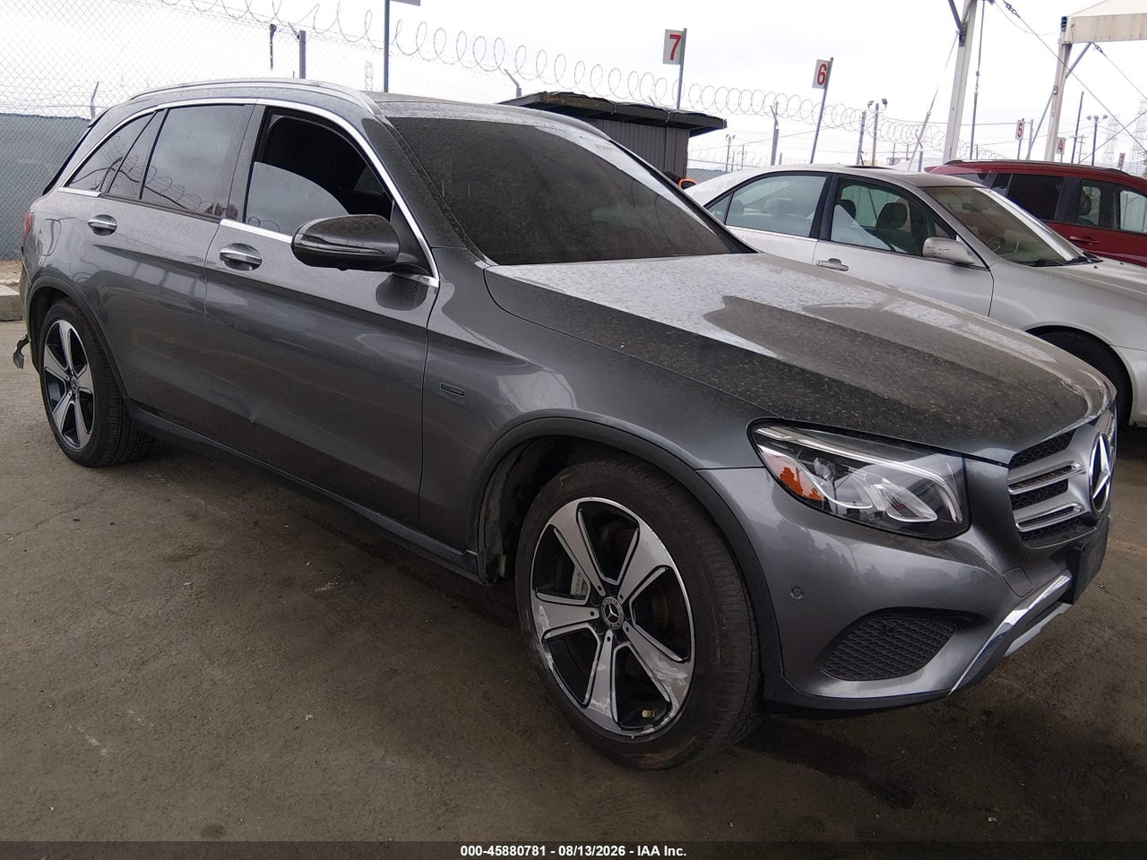 WDC0G5EB4KF****** · 2019 MERCEDES-BENZ GLC 350E 4MATIC