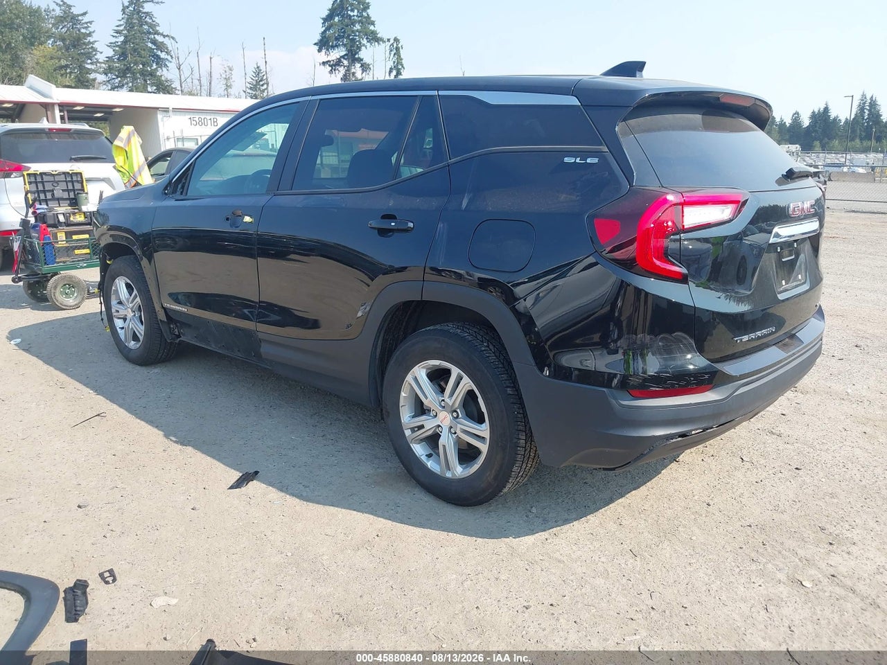 2024 GMC TERRAIN AWD SLE · 3/11