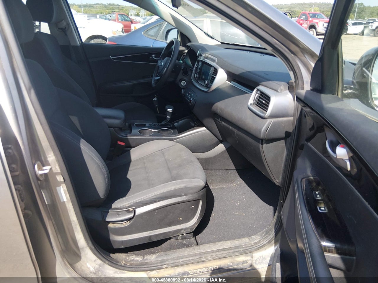2019 KIA SORENTO 2.4L LX · 5/11