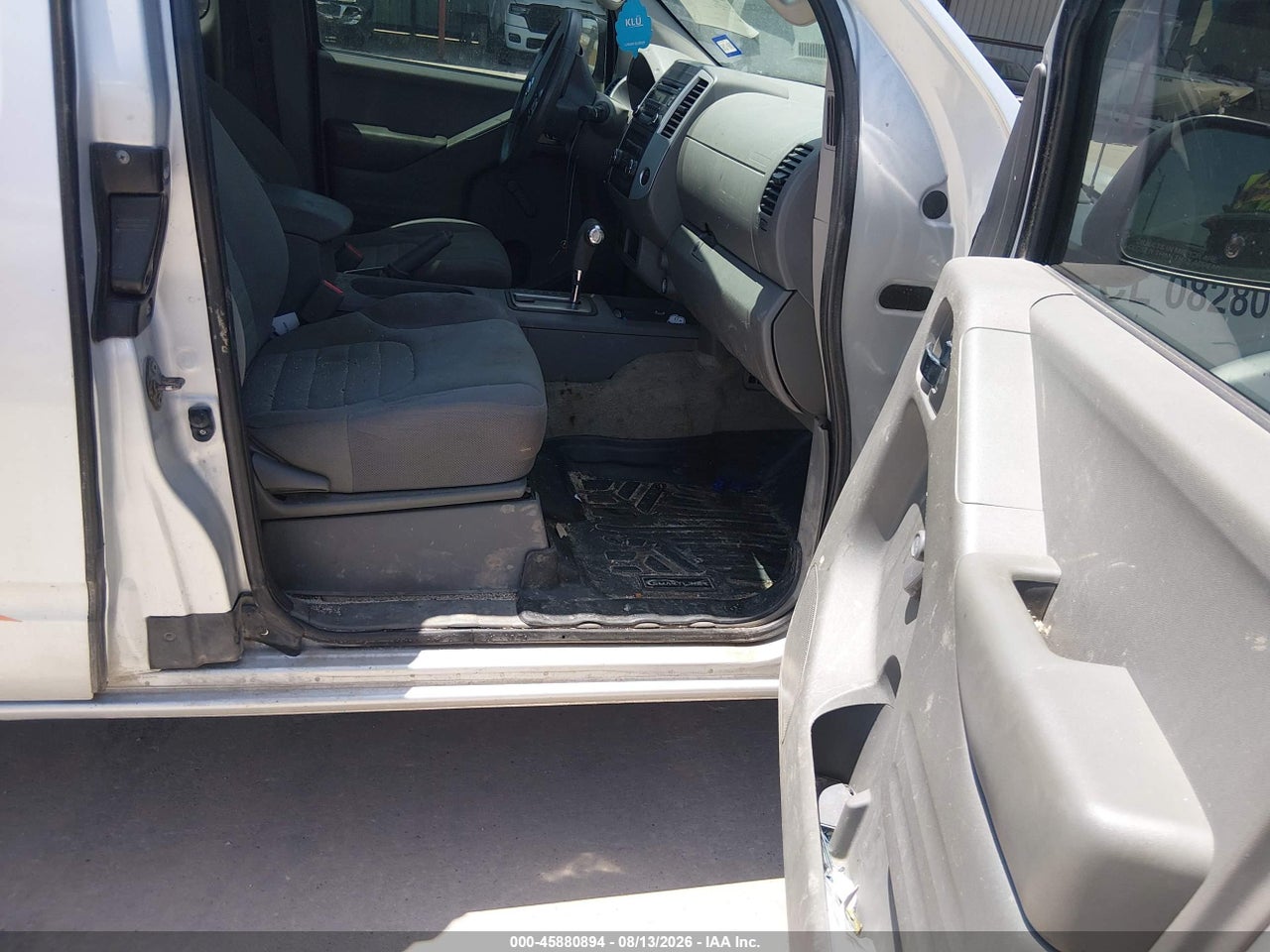 2015 NISSAN FRONTIER S/SV-I4 · 5/11